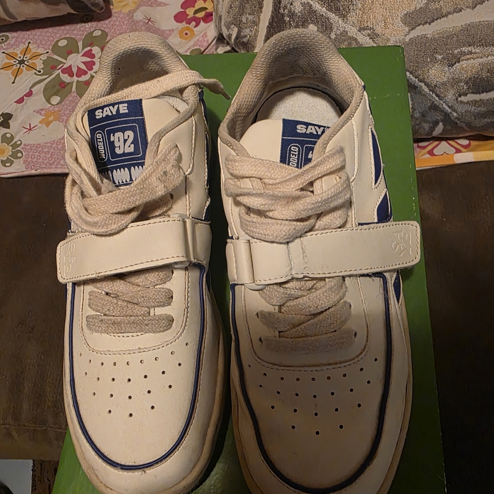 Women's Cream and Navy Saye sneakers Size 7